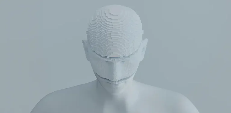 Skulptur eines menschlichen Oberkörpers mit Kopf, wobei der Kopf leicht geneigt und nach vorn gerichtet ist. Die Oberfläche weist eine raue, unebene Textur auf, möglicherweise aus Gips gefertigt, was einen Kontrast zur menschlichen Gestalt bildet.